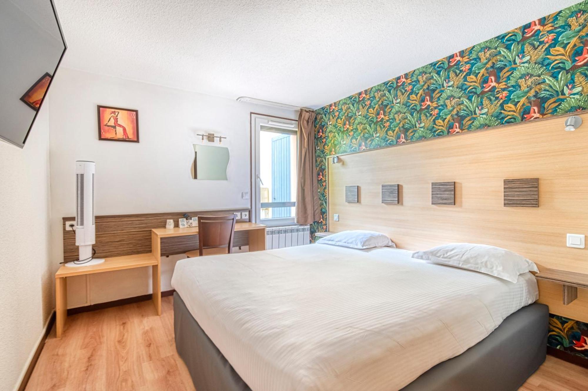 Atoll Hotel Logis Angers, Бокузе Экстерьер фото